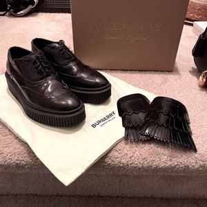 Burberry derby platform shoes womens 6us